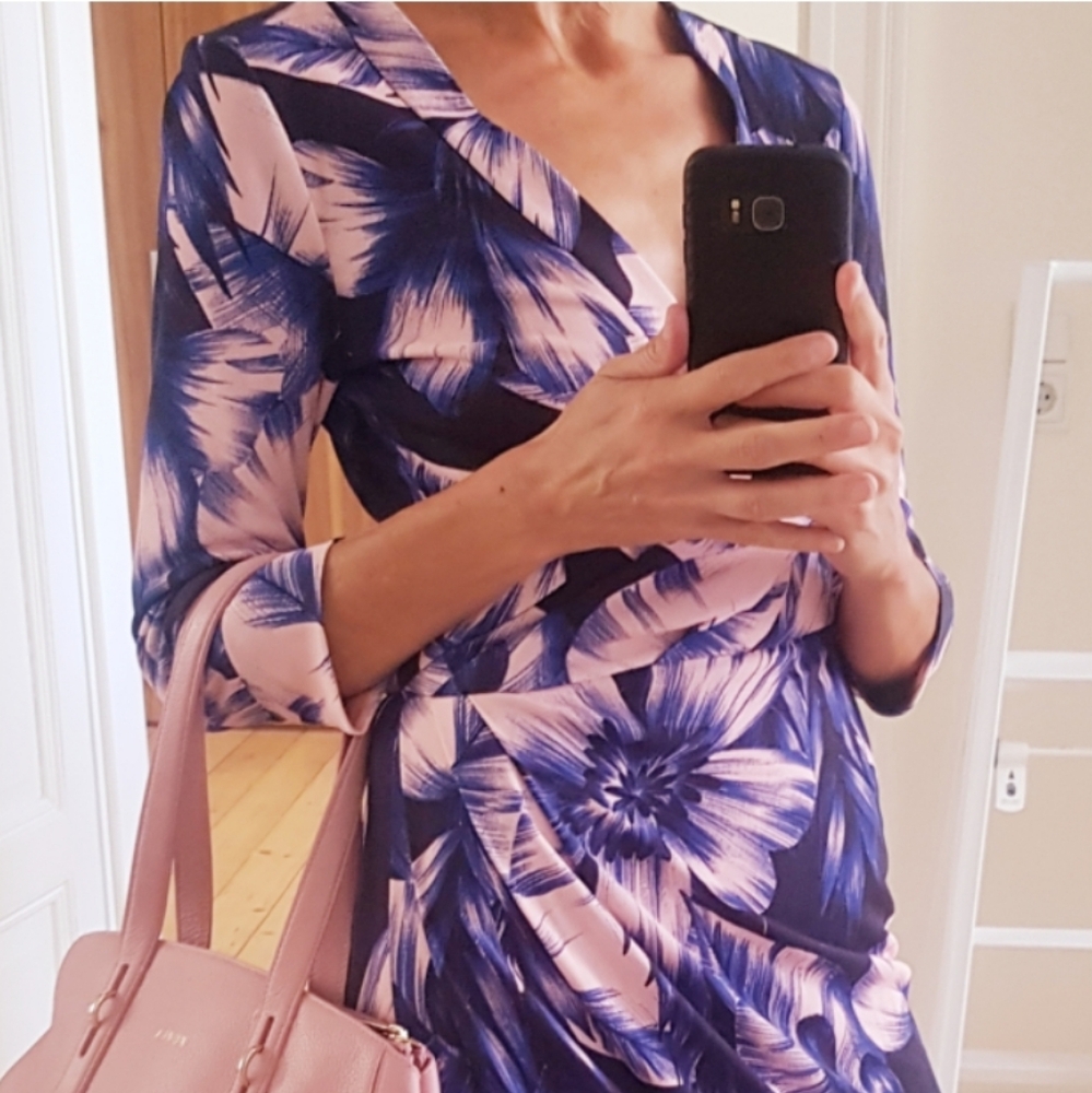 MARC CAIN, FLORAL ABSTRACT PINK, BLACK, BLUE, WRAP, DRESS, SIZE L, NWOT